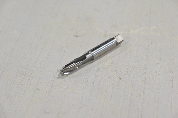 1/4" - 18 NPT SP. FLUTE X-Length PIPE